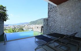 Patong Seaview Villa芭东海景3卧别墅 5分钟到江西冷 3Bdr Pool